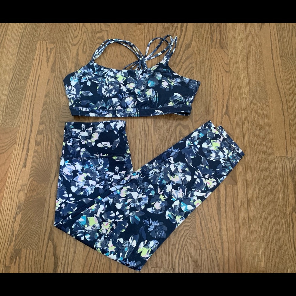 GAPfit outfit.